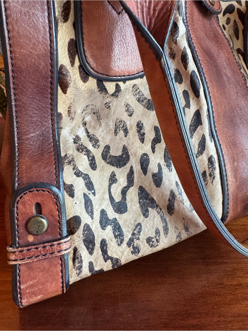 Vintage Fossil bag - Picture 2 of 16